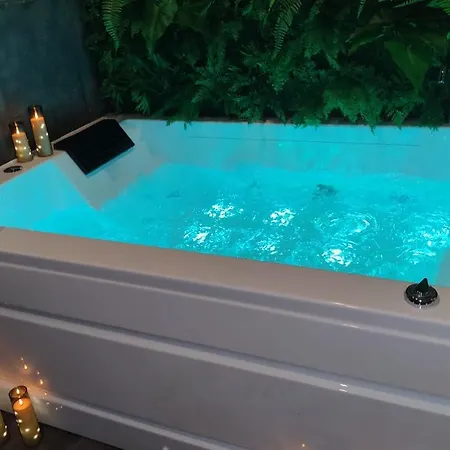 Romantique- Spa & Sauna Conches-en-Ouche